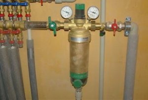Установка фильтра грубой очистки воды в Красногорске